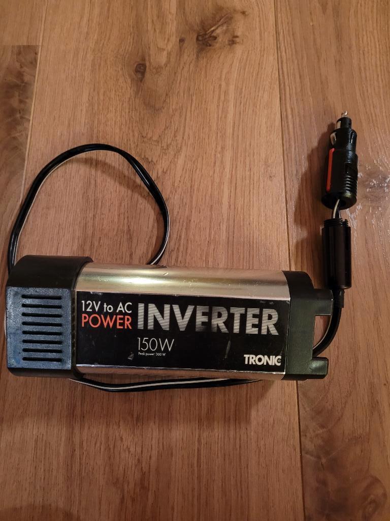 Omvormer / Inverter, Ophalen of Verzenden, Zo goed als nieuw, Stopcontact