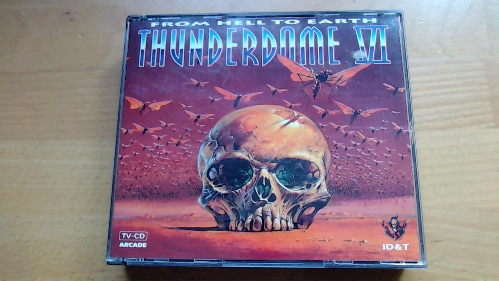 CD box Thunderdome 6, Cd's en Dvd's, Cd's | Dance en House, Ophalen of Verzenden, Zo goed als nieuw, Overige genres