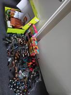 Schleich 103 dieren / figuren en stal en silo, Ophalen of Verzenden, Gebruikt, Paard, Beeldje of Figuurtje