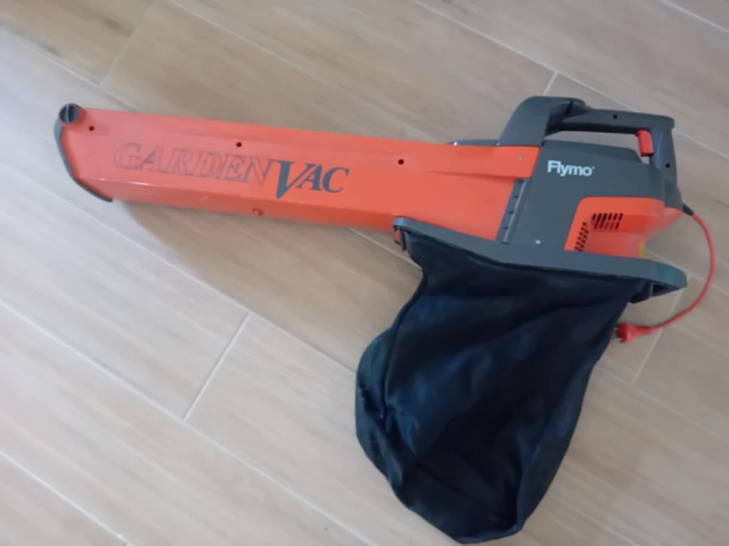 Weinig gebruikte bladblazer/zuiger, Ophalen, Zo goed als nieuw, Elektrisch