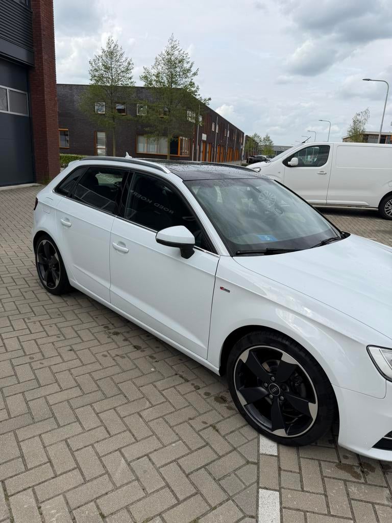 Audi A3 1.4 Tfsi 90KW Sportback 2013 Wit, Voorwielaandrijving, 4 cilinders, 1395 cc, 19 km/l