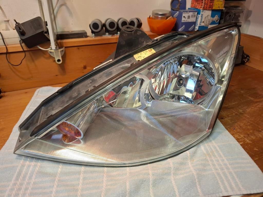 FORD FOCUS MK1 LINKER KOPLAMP ZGAN ORIGINEEL FORD, Auto-onderdelen, Ophalen of Verzenden, Ford