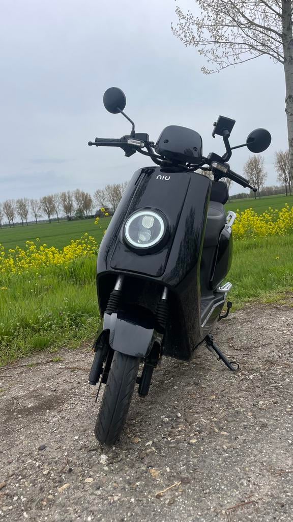 NIU NQi N1S | GEEL Kenteken | Compleet | 6299 KM, Fietsen en Brommers, Ophalen, Maximaal 45 km/u, Elektrisch