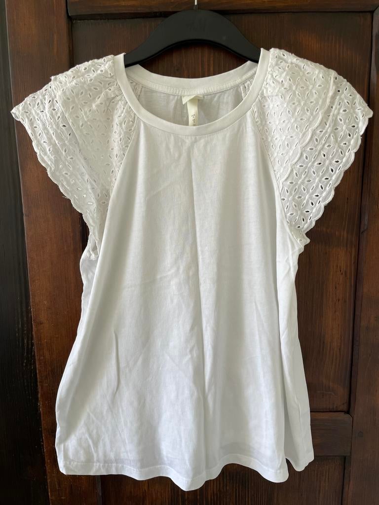 Wit tshirt met broderie anglaise van h&m maat S, Kleding | Dames, Ophalen of Verzenden, Zo goed als nieuw, Wit, Korte mouw