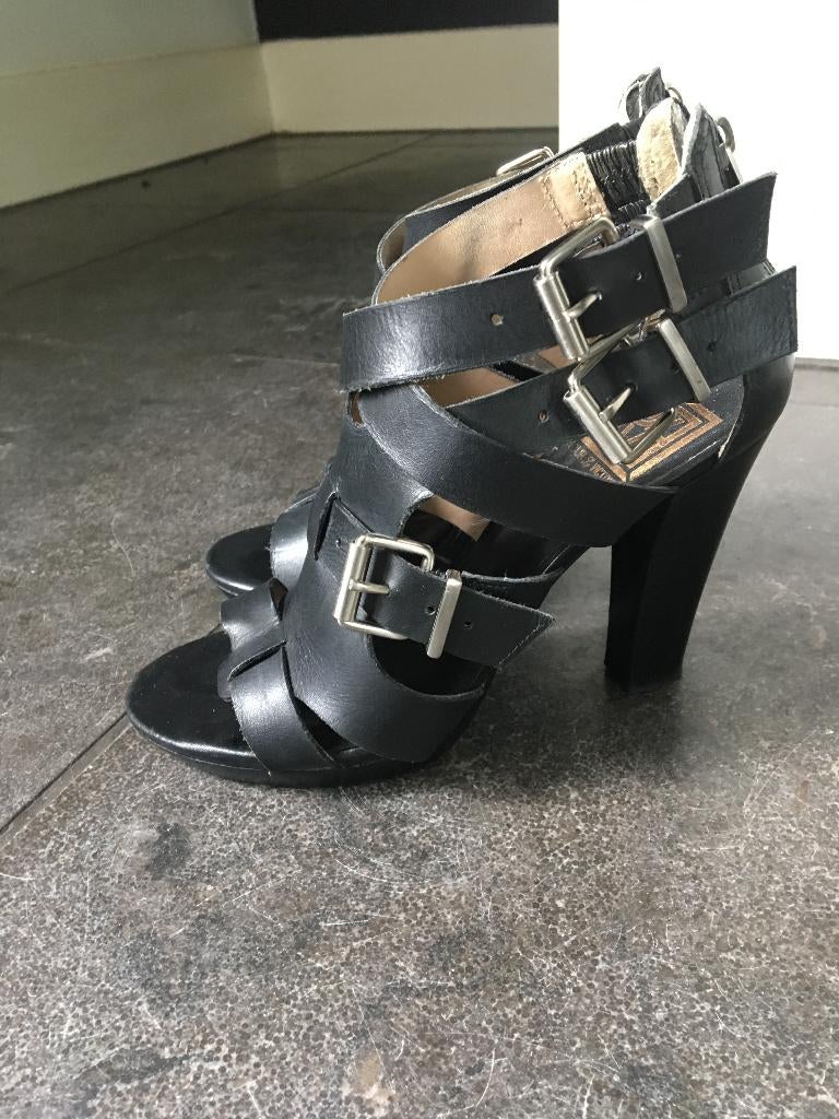 Pour la Victoire sandalen hoge hak zwart 38, Kleding | Dames, Schoenen, Zwart, Pour la Victoire, Zo goed als nieuw, Sandalen of Muiltjes