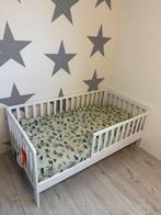 PEUTERBED «PLUME» 140X70 WIT icl lade en matras, 70 tot 85 cm, Zo goed als nieuw, Lattenbodem, 140 tot 160 cm