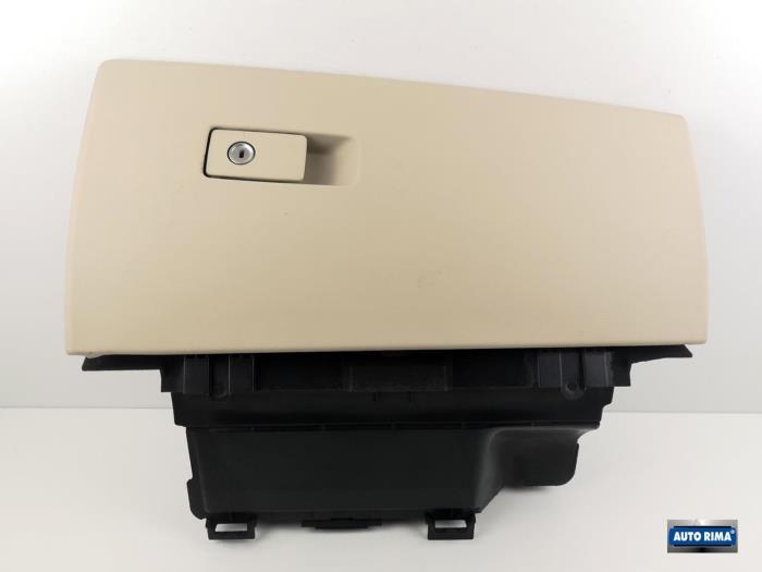 Dashboardkastje van een Volvo V70, Auto-onderdelen, Dashboard en Schakelaars, Gebruikt, 3 maanden garantie, Ophalen of Verzenden