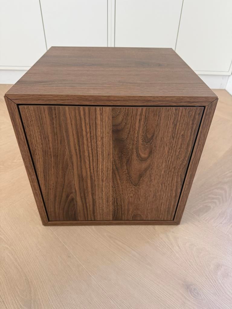 IKEA EKET Wandkast met 1 deur, walnootpatroon, 35x35x35 cm, Ophalen, Zo goed als nieuw