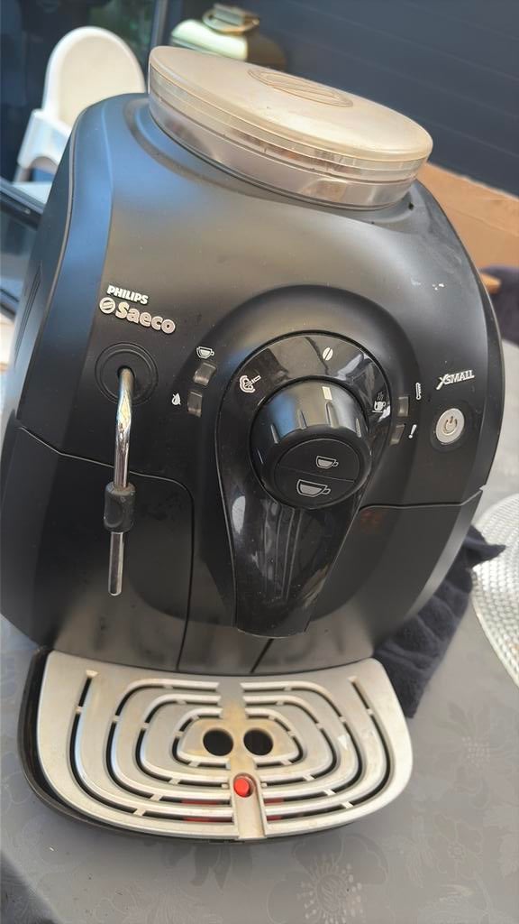 Zwarte Philips saeco xsmall koffiemachine, Witgoed en Apparatuur, Koffiezetapparaten, Afneembaar waterreservoir, Gebruikt, Koffiemachine