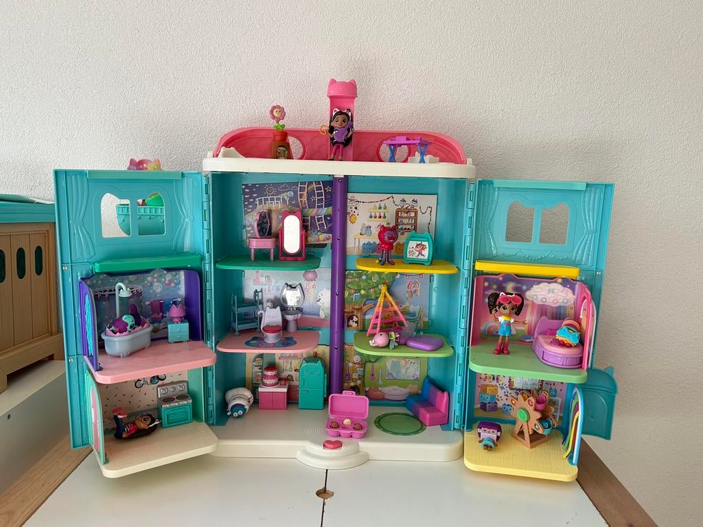 Gabby,s poppenhuis, Kinderen en Baby's, Speelgoed | Poppenhuizen, Ophalen of Verzenden, Zo goed als nieuw, Poppenhuis
