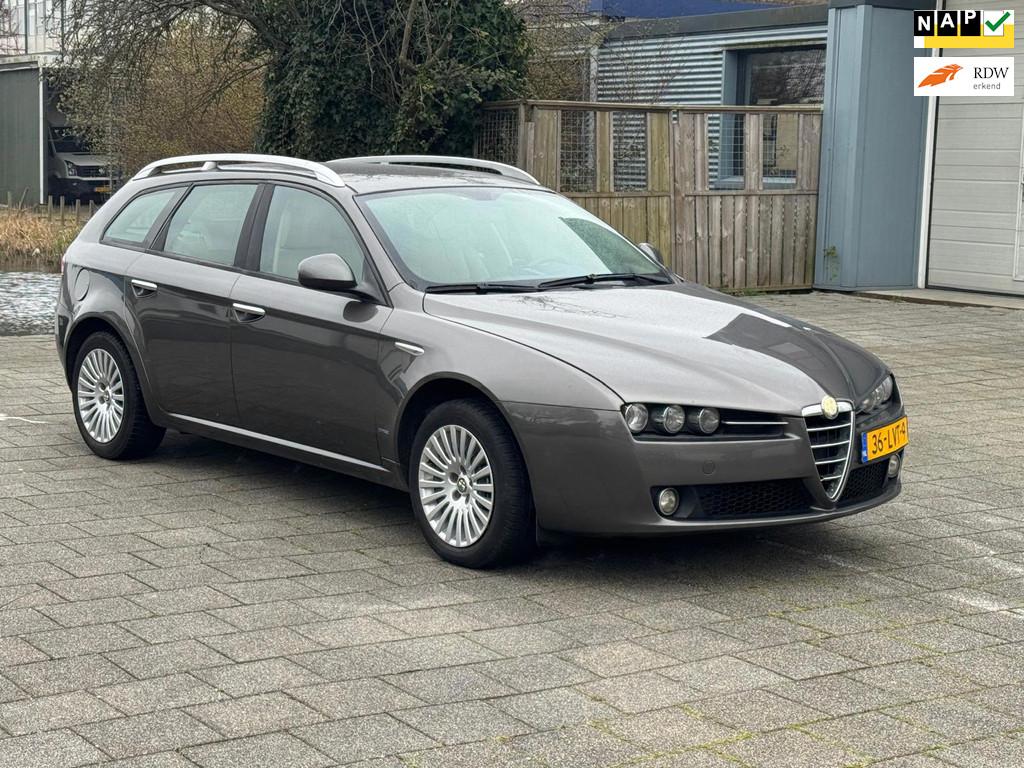 Alfa Romeo 159 Sportwagon 1.8 mpi, Auto's, Gebruikt, 4 cilinders, 1796 cc, Origineel Nederlands