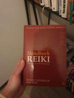 Handboek Reiki, Ophalen of Verzenden, Zo goed als nieuw