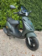 PIAGGIO ZIP 2022 BROM 4772KM, Fietsen en Brommers, Ophalen, Maximaal 45 km/u, Zip, Zo goed als nieuw