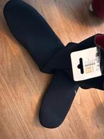 Surfschoenen in neopreen 3mm - NIEUW, Zeil- of Surfschoenen, Ophalen of Verzenden, Zo goed als nieuw, Decathlon