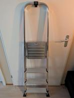 handson 4 treden huishoudtrap, Doe-het-zelf en Verbouw, Ladders en Trappen, Ophalen, Trap, Zo goed als nieuw, Opvouwbaar of Inschuifbaar