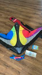 Sportkite yukon 2 rainbow, Sport en Fitness, Ophalen of Verzenden, Zo goed als nieuw, Tweelijns, Vlieger