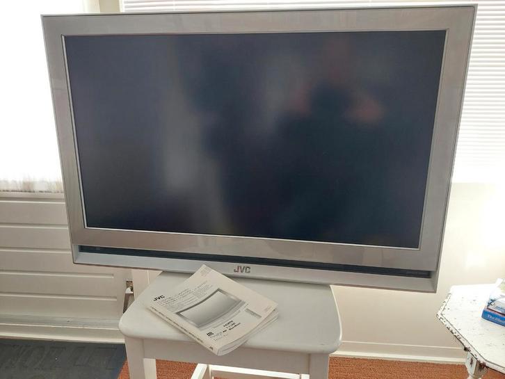 GRATIS JVC TV/ Monitor 26 inch met afst. bediening, Audio, Tv en Foto, Televisies, Gebruikt, LCD, 40 tot 60 cm, HD Ready (720p)