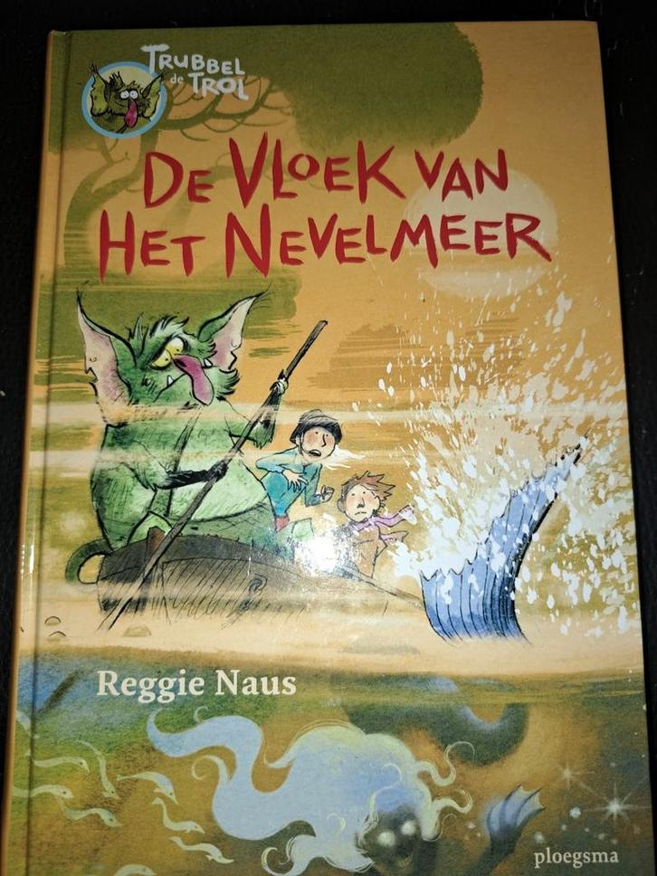 Reggie Naus - De wachters van de heuvel, Boeken, Kinderboeken | Jeugd | 10 tot 12 jaar, Zo goed als nieuw, Ophalen of Verzenden
