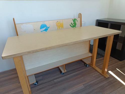 Kinderdagverblijf gastouder tafel met zitje erbij!, Kinderen en Baby's, Kinderkamer | Tafels en Stoelen, Gebruikt, Tafel(s) en Stoel(en)