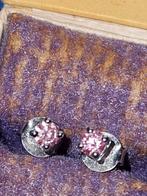 18 krt witgouden oorbellen met roze diamanten., Verzenden, Zo goed als nieuw, Roze, Goud