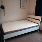 IKEA Twijfelaar wit met z.g.a.n. matras, Huis en Inrichting, Slaapkamer | Bedden, 140 cm, Wit, Zo goed als nieuw, Hout