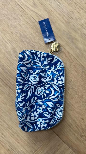 Make up etui EsteeLauder beschikbaar voor biedingen