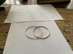 2 zilveren rinkel armbanden doorsnede ca. 6,4 cm., Ophalen of Verzenden, Zo goed als nieuw