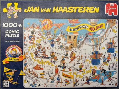 Jan van Haasteren - Intertoys 40 Jaar, Hobby en Vrije tijd, Denksport en Puzzels, Zo goed als nieuw, Legpuzzel, 500 t/m 1500 stukjes
