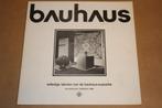 Bauhaus. Volledige teksten van de bauhaus-expositie., Ophalen of Verzenden, Gelezen, Architecten