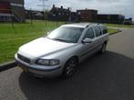 Volvo V70 2.4 T Comfort Line, Auto's, Volvo, Te koop, Zilver of Grijs, Geïmporteerd, 5 stoelen