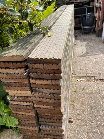 Hardhouten vlonderplanken 25 mm , 21 m2 in prima staat beschikbaar voor biedingen