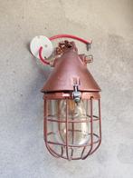 Een echte oude bunkerlamp roodkoper gespoten., Huis en Inrichting, Ophalen of Verzenden, Zo goed als nieuw, Glas, Minder dan 50 cm