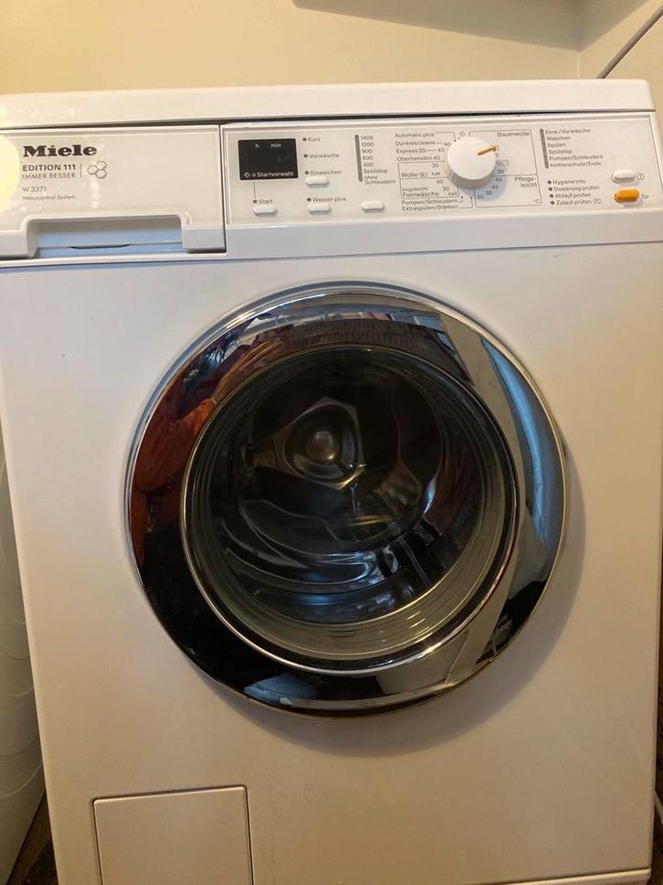 Miele wasmachine Edition 11, Witgoed en Apparatuur, Wasmachines, Gebruikt, 6 tot 8 kg, 85 tot 90 cm, 1200 tot 1600 toeren, Handwasprogramma