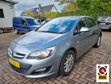 Opel Astra 1.7 CDTi S/S Business +
