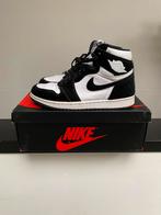 Jordan 1 high panda twist, Jordan, Zo goed als nieuw, Sneakers of Gympen, Zwart