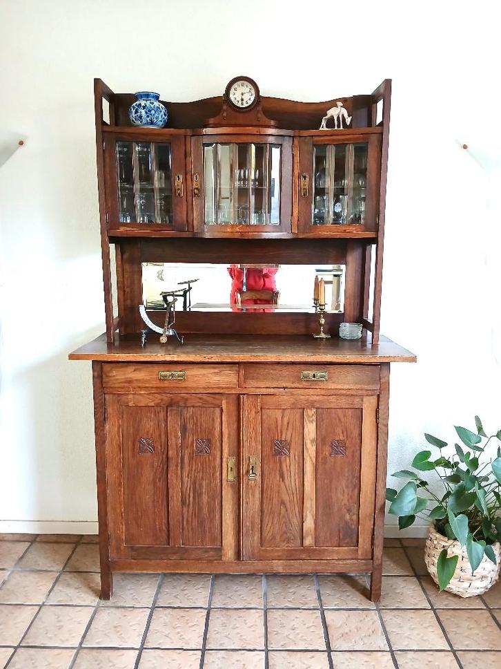 Houten antieke buffetkast met spiegel en glazen deuren, Huis en Inrichting, Kasten | Buffetkasten, Gebruikt, 150 tot 200 cm, 100 tot 150 cm