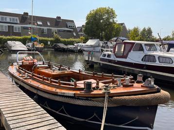 Mooie klassieke sloep beschikbaar voor biedingen