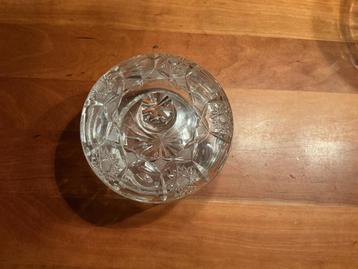 Kristallen Bonbonnière met Deksel beschikbaar voor biedingen