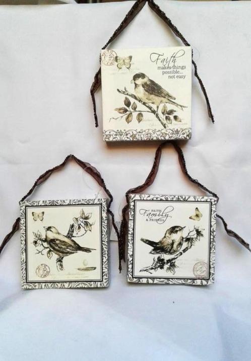 Decoratief, leuk tekst lijstje, prentje met Vogel, wit zwart, Huis en Inrichting, Woonaccessoires | Wanddecoraties, Nieuw, Ophalen of Verzenden