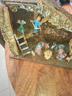Kerststal met figuren, Antiek en Kunst, Antiek | Religie, Ophalen of Verzenden