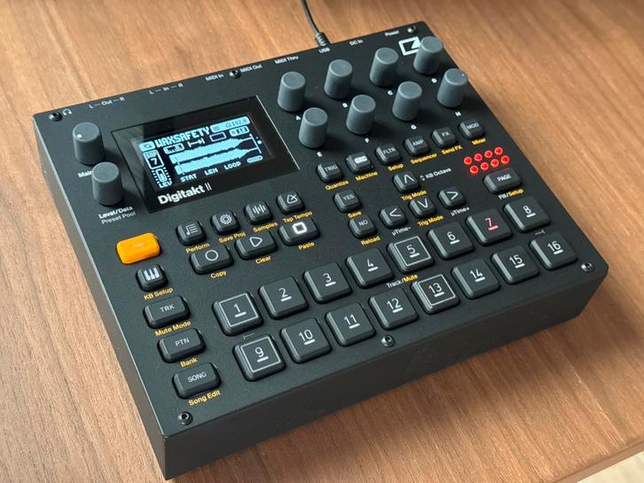Elektron Digitakt II, Muziek en Instrumenten, Synthesizers, Zo goed als nieuw, Overige aantallen, Overige merken, Met midi-aansluiting