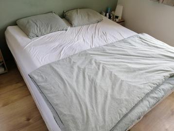 Boxspring 180x200 (inclusief 2 matrassen)