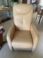 Lederen Sta op stoel / Relax fauteuil, Huis en Inrichting, Fauteuils, Ophalen, Gebruikt, Tijdloos, 50 tot 75 cm