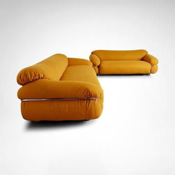 Sesann bouclé sofa Gianfranco Frattini - Cassina, set van 2 beschikbaar voor biedingen