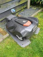 Robotmaaier Husqvarna automower 320, Ophalen, Gebruikt, 20 tot 25 cm, Husqvarna.
