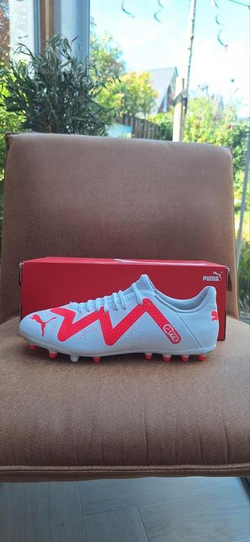 Puma Future Play MG maat 41 - kunstgrasschoenen beschikbaar voor biedingen