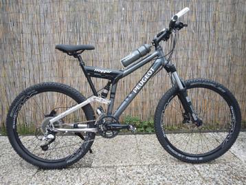 MOUNTAINBIKES FULLY - PEUGEOT HOGGAR en B'TWIN 520S beschikbaar voor biedingen