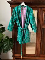 Happinez kimono groen roze bloemen print mt S 36 zgan, Kleding | Dames, Pyjama's, Happinez, Ophalen of Verzenden, Zo goed als nieuw