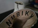 Nubbik wit lakleer dames enkellaars, Sieraden, Tassen en Uiterlijk, Ringen, Wit, Ophalen of Verzenden, Zo goed als nieuw, 17 tot 18