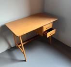 Bureau hout vintage, Huis en Inrichting, Bureaus, Ophalen of Verzenden, Zo goed als nieuw